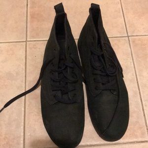 Globe brand suede sneakers